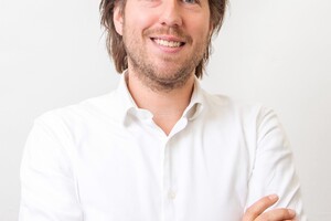 Neofollics Hair Technology vier 10-jarig bestaan