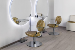 Salon Ambience introduceert kaptafel Planet on the Wall!
