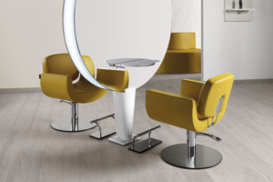 Stoel Naomi van <strong>Salon Ambience</strong> valt op in uw salon!