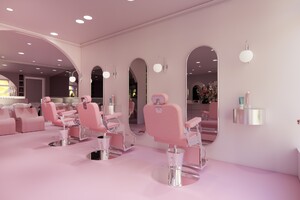 Culemborg kleurt roze: Nènè's Curls schittert in ontwerp van Vakkappers