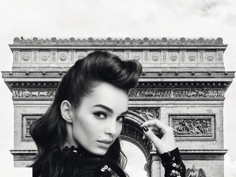 L’Oréal viert Parijs met modeshow Champs-Elysees