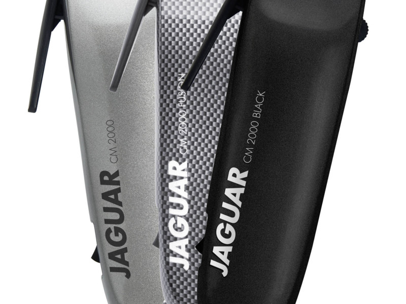 Jaguar CM2000 nu ook in zwart