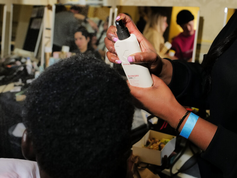 KEVIN.MURPHY creëert haarstijlen voor Miss Sohee SS25 Couture 