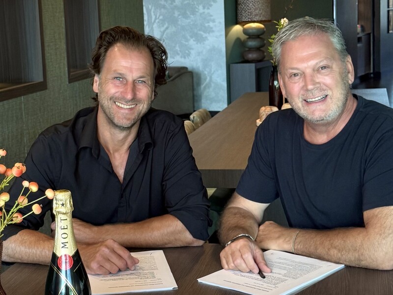 Seluna Aura Beauty Acency gaat samenwerking aan met The Insiders