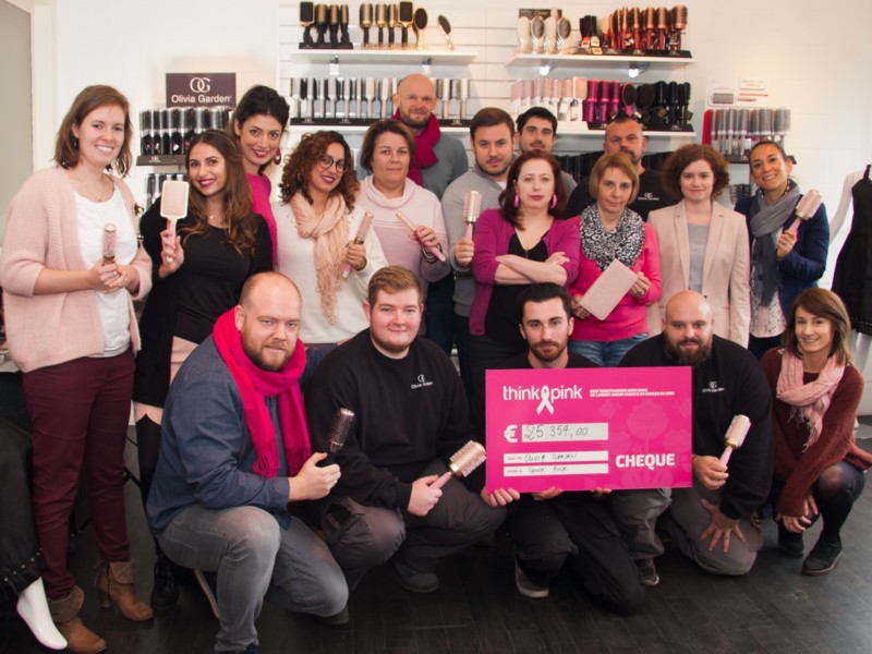 Olivia Garden ondersteunt Think Pink met donatie