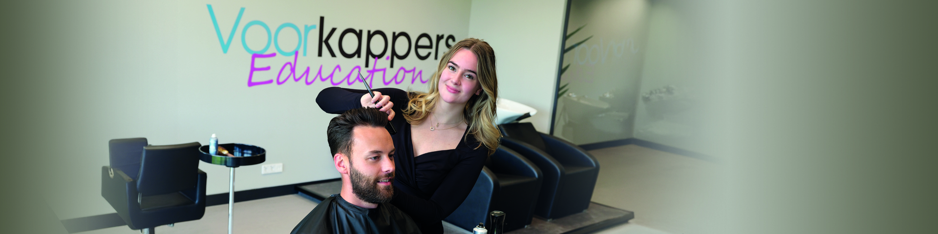 voorkappers opent
educatieruimte in
nieuw experience center