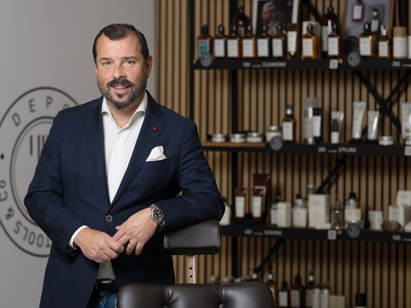 GROOT INTERVIEW:
Sergio van DEPOT